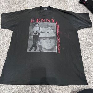 Vintage Kenny Chesney signed tee